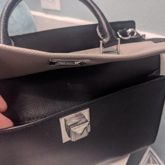 Michael Kors Handbag - Picture 6 of 10